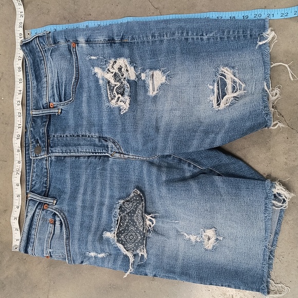 American Eagle Men’s Size 36‎ Airflex Distressed Denim Jean Shorts - Picture 5 of 6